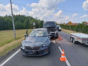 Zderzenie dwóch samochodów
