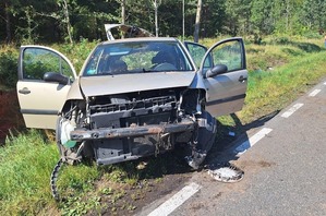 Citroen uczestniczący w wypadku