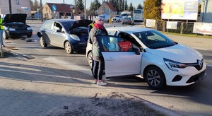 Zderzenie trzech aut na ul. Olsztyńskiej  w Piszu