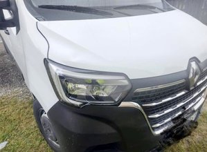 Wypadek z udziałem rowerzysty i renault