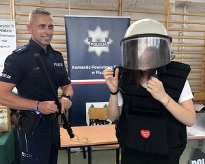 Policjanci na tragach pracy