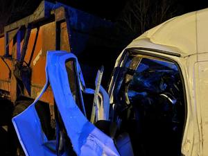 Zderzenie busa z ciągnikiem rolniczym