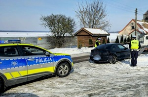 Kontrole drogowe na drogach dojazdowych do jeziora Śniardwy