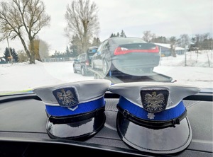 Kontrole drogowe na drogach dojazdowych do jeziora Śniardwy