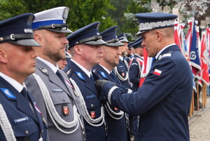 Policjanci z KPP Pisz uhonorowani medalami